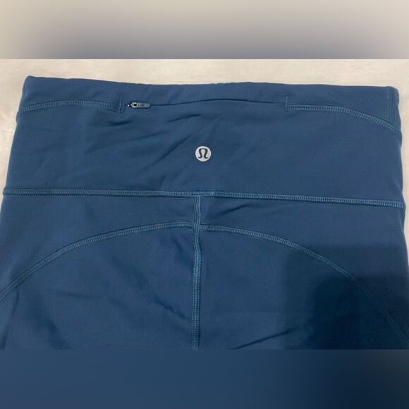 LuLuLemon Always Airy dark teal Blue Leggings, size 2; GREAT CONDITION! - Picture 8 of 8